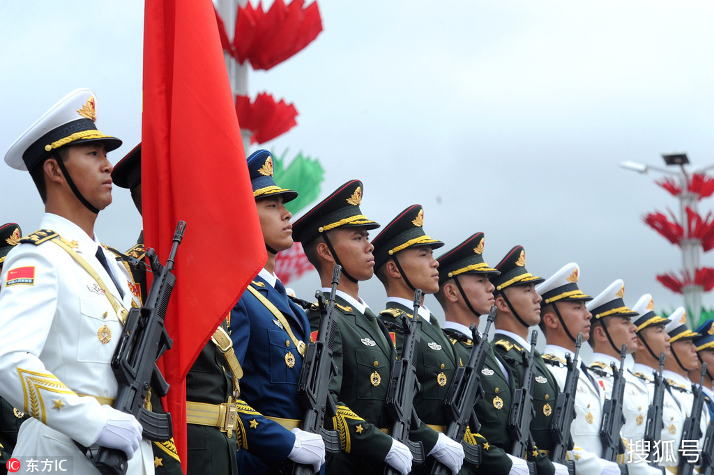 军属见证儿子亮相阅兵场